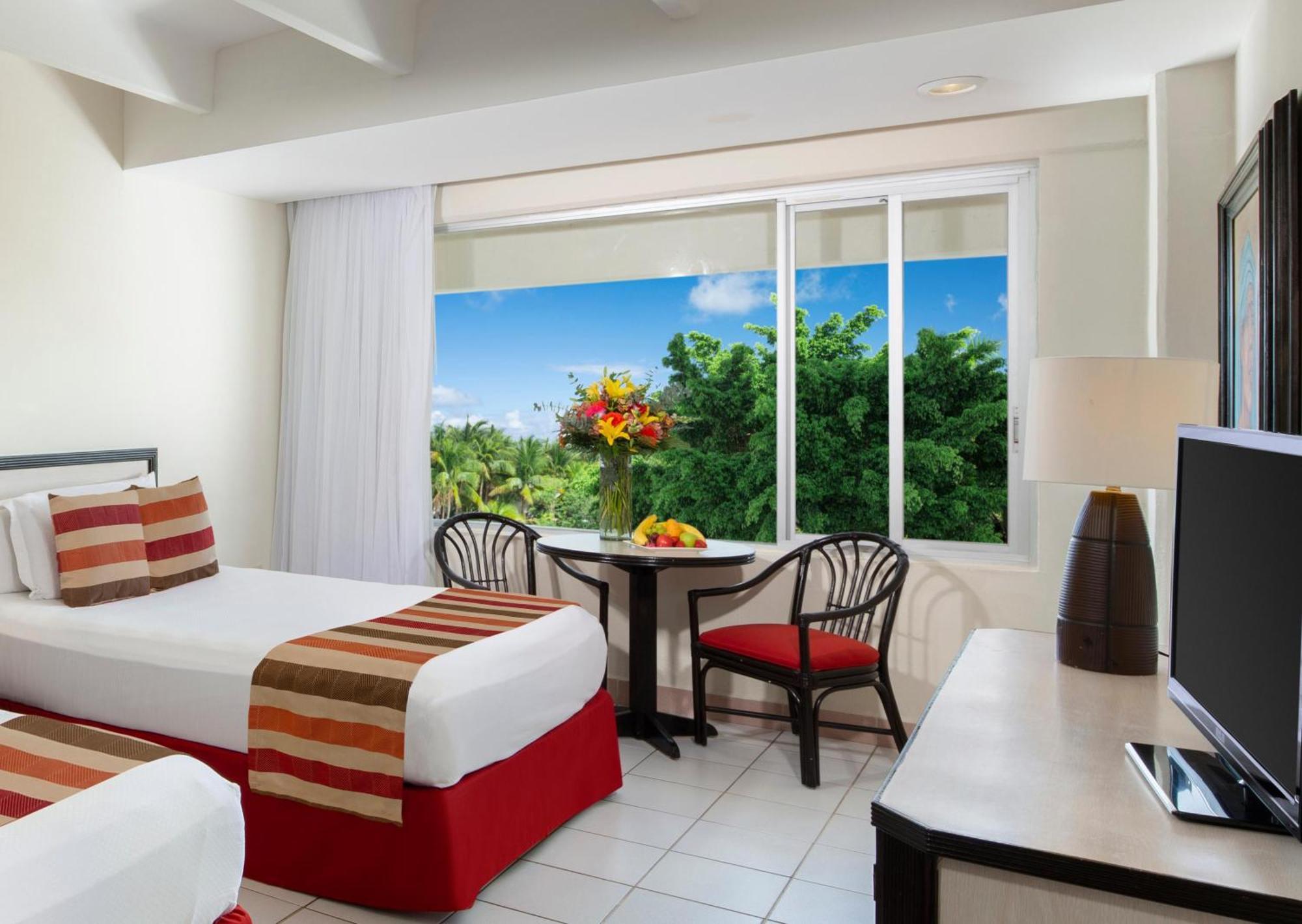 Oasis Palm Hotel Cancún Exterior foto